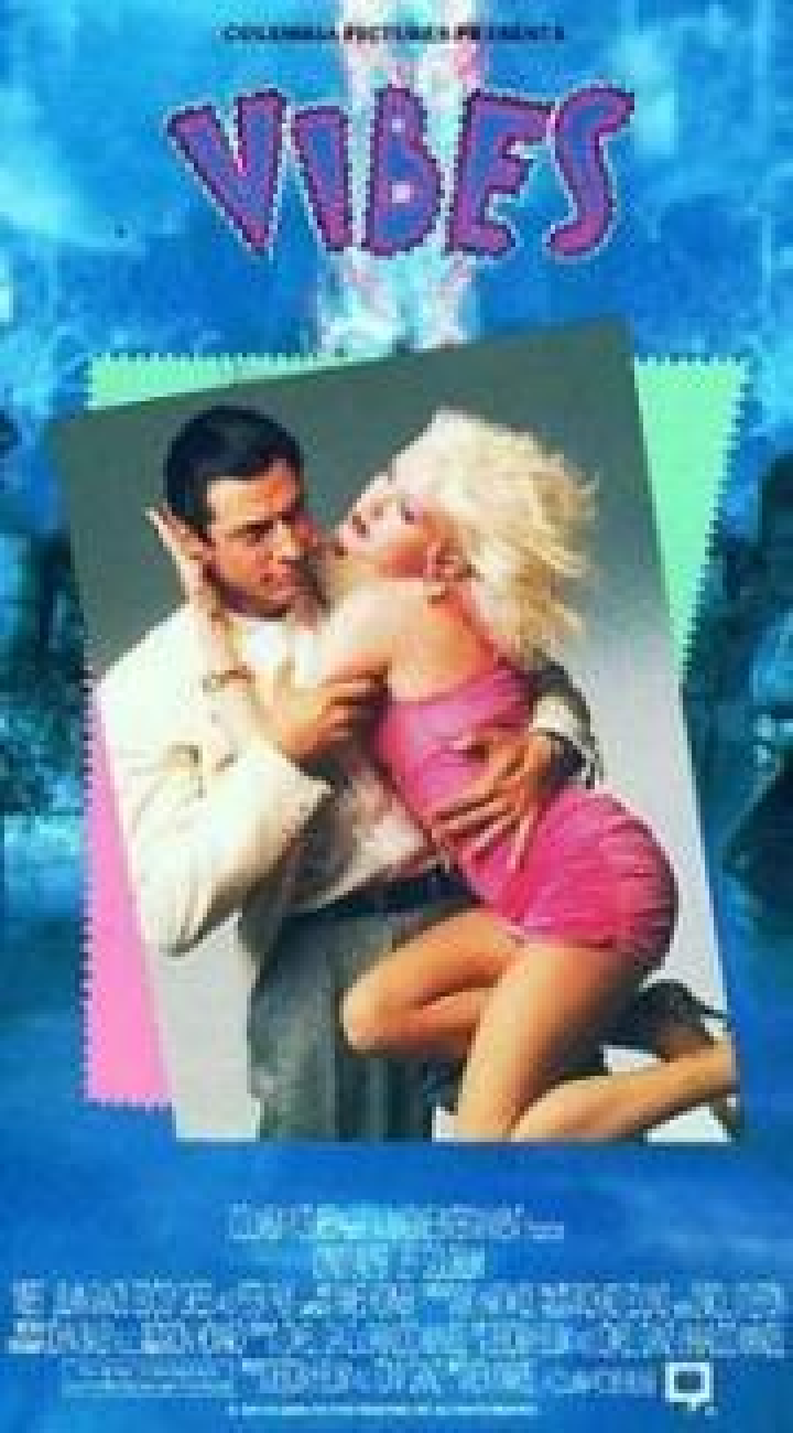 Vibes – Die übersinnliche Jagd Nach Der Glühenden Pyramide