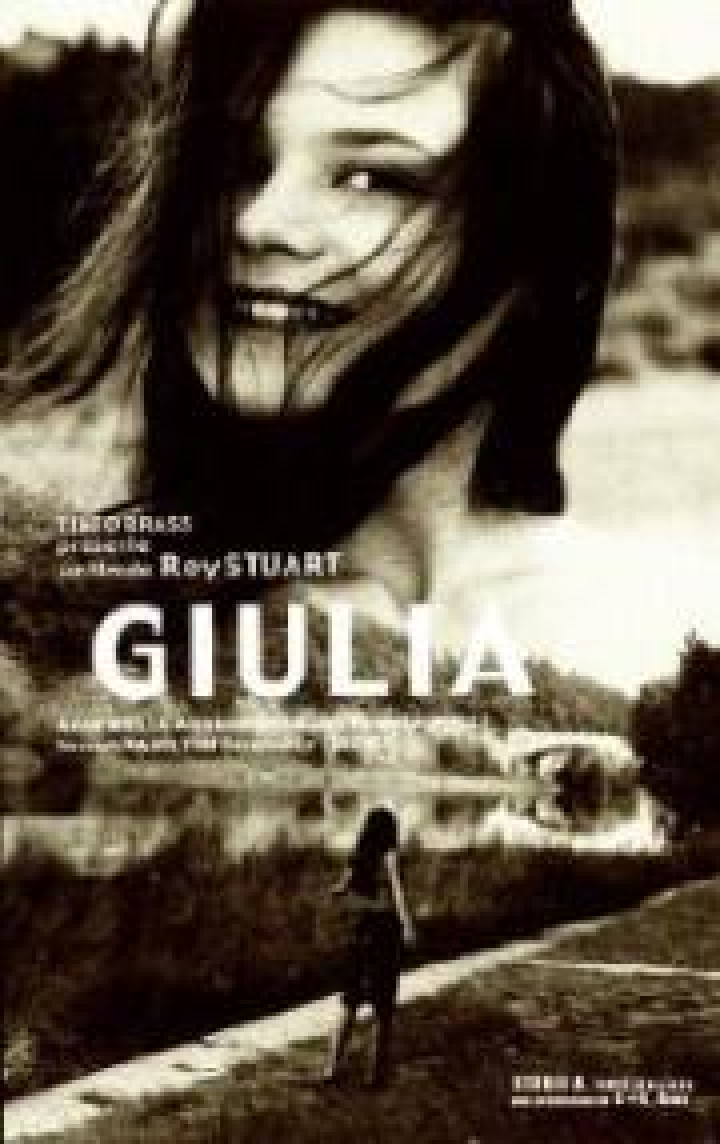 Giulia Film 1999 Kritik Trailer News Moviejones